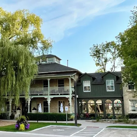 The Little Inn of Bayfield