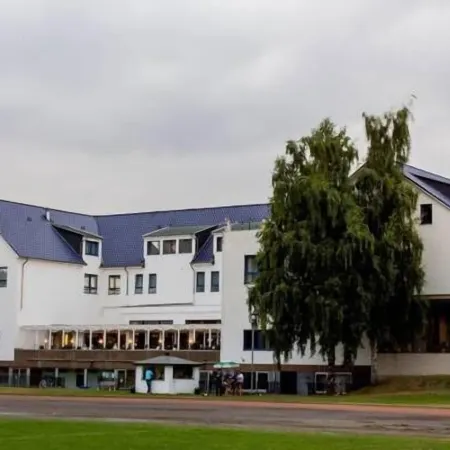 Erbenholz Hotel