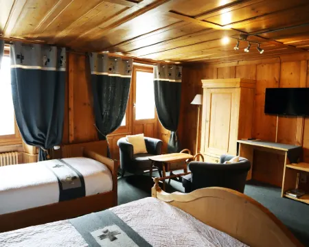 Gruyère Rooms Hotels in Gruyeres