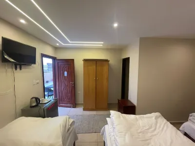 Sami Pyramids Inn