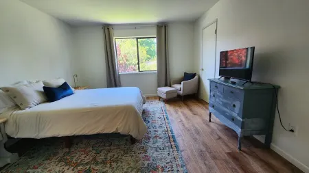 Casa Azul- Couples retreat Отели рядом с достопримечательностью «Port Townsend Marine Science Center»