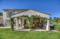 Superb air conditioned villa, pool heated at Eygalières Hotels in Eygalieres