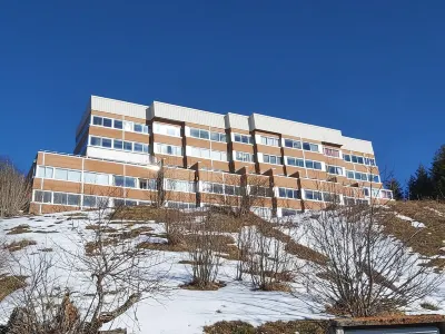 Superb 52m2 apartment not overlooked with 25m2 loggia. Hôtels à proximité de : Lac des Hermines