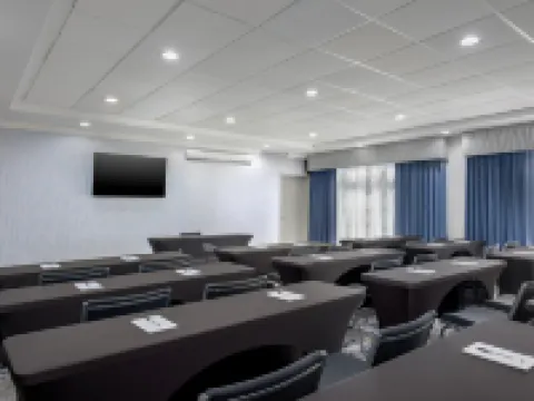 Hampton Inn & Suites Birmingham-Pelham (I-65) Hotels in Pelham