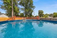 Private Pool and Family-Friendly Retreat - Tranquil Oasis