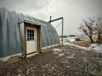 Wood-Burning Fireplace and Scenic Surroundings - Cozy Charming Retreat