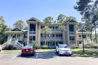 Updated condo near golf with pool, hot tub, & tennis access - balcony, W/D, & AC