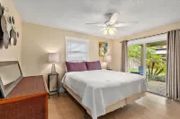 Charming Beach Retreat with Spacious Living and Fun Backyard - Delightful Escape