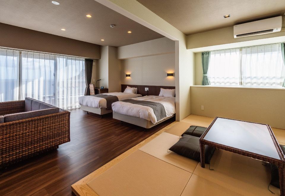 콜디오 선셋 리조트의 넓은 객실 내부