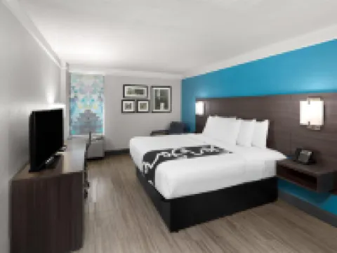 La Quinta Inn & Suites by Wyndham Houston Stafford Sugarland Hotels in Stafford