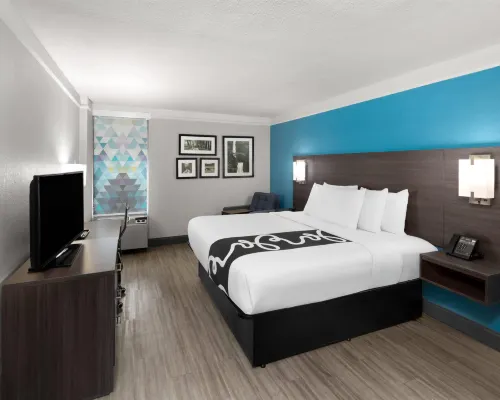 La Quinta Inn & Suites by Wyndham Houston Stafford Sugarland Hotels in Stafford