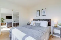 Upscale Apartments in Crystal City