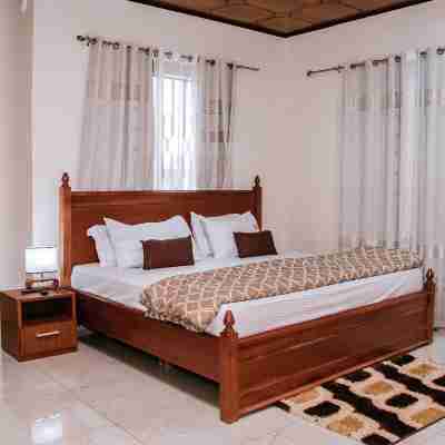Ben and Moons Lodge and Event Center Rooms