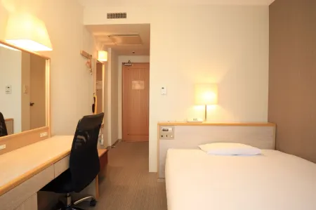 Smile Hotel Shimonoseki Отели рядом с достопримечательностью «Kaikyo Yume Tower（360° Sky View）»