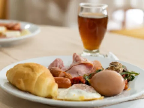 フォー シーズンズ ホテル グリファダのホテル