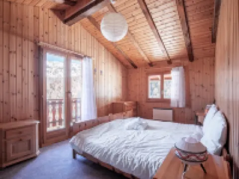 Chalet la Caleche Hotels in Riddes