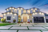 빌라 칼리파 - 리조트 스타일 리빙, 프라이빗 풀, 스파 및 극장 있음