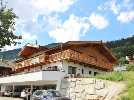 Apartment in Piesendorf Near Ski Slopes
