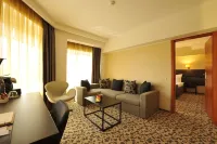 Crystal Palace Hotel Hotels near Kinder Village Playground