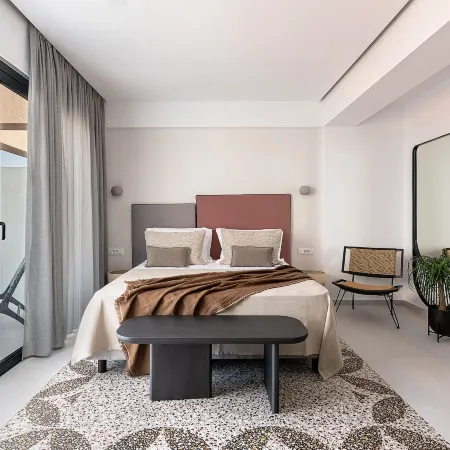 Nuovo Luxury Suites
