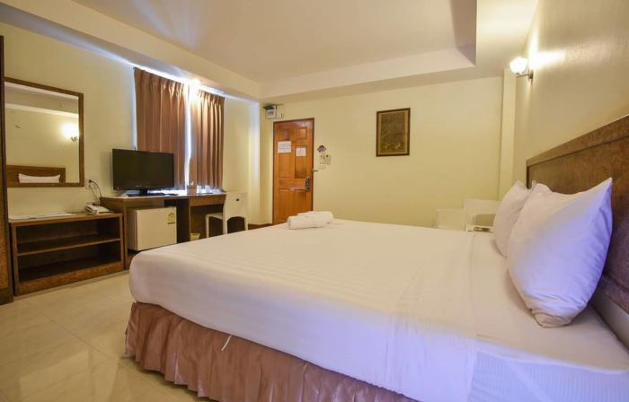 Trat Center Hotel