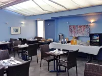 Hôtel de Flore Hotel a Saint-Raphaël