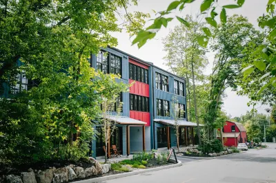 Lofts du Village Hotels in Wakefield