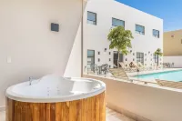 Laguna Shores Resort - Hot Tub