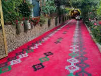 TE Bujtina Hotel Hotels in Golem