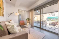 Phaedrus Living: Luxury Penthouse Potamianou