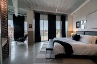 Arch + Cable Hotel Hotels in Mankato