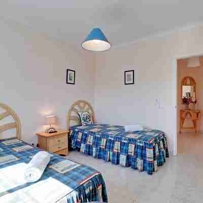Albufeira Concept 1 with Pool by Homing Rooms