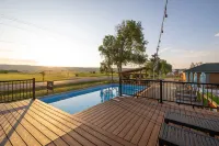 The Lodge at Angostura - parking