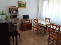 Alto Santiago Alojamiento Con Parking Hôtels à : Valdaliga