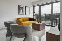 Phaedrus Living Paphos Noir Residence Các khách sạn ở Tremithousa