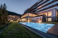 Waldhotel Arosa - Pools