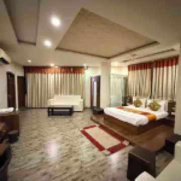 Hotel Khatana Palace