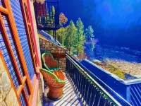 Chalo Challal Hotel & Cafe Ξενοδοχεία στην πόλη Kasol