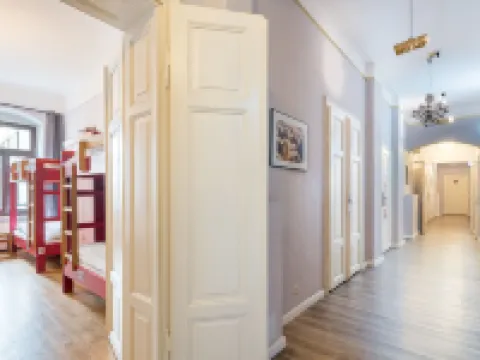 โฮสเทลมอนด์ปาลาสต์ โรงแรมในเดรสเดิน