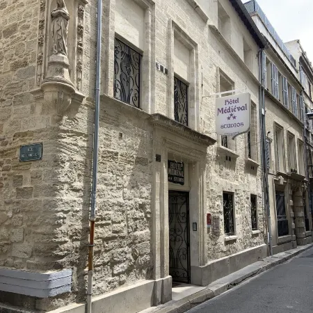 Hôtel le Médiéval Palais des Papes