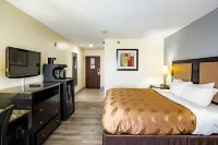 Quality Inn & Suites Woodstock Near Lake Geneva Hotel a Crystal Lake
