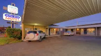 Silver Haven Motor Inn - parking