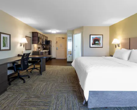 Candlewood Suites KALAMAZOO by IHG Hotels in Kalamazoo