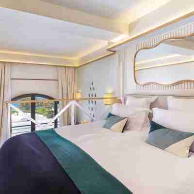 Le Café de Paris Rooms