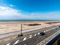 Studio in Ostend with Stunning Sea Views