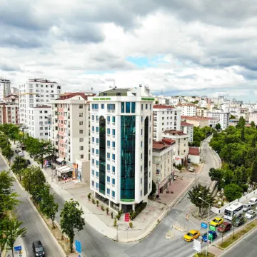 Fontana Verde Отели рядом с достопримечательностью «Станция метро Pendik»