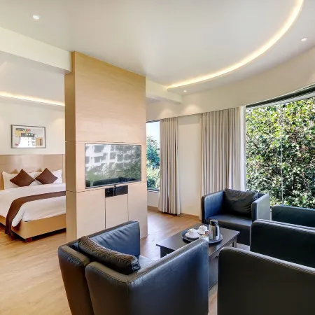Hotel Mumbai House Ghansoli, Navi Mumbai