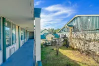Super Inn & Suites by OYO Milledgeville Hotels in Milledgeville