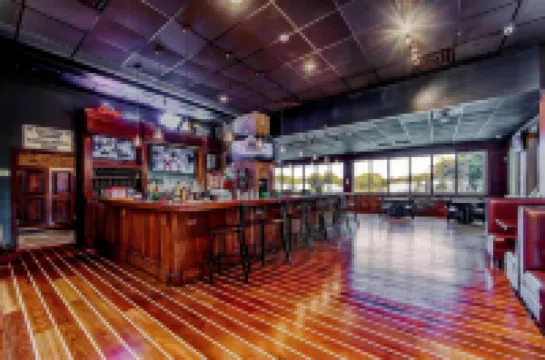 Southern Breeze Lodge