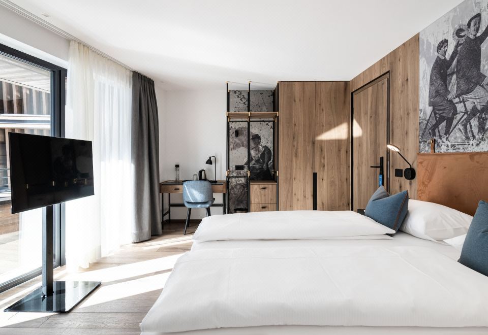 2. 바이크 호텔 린..